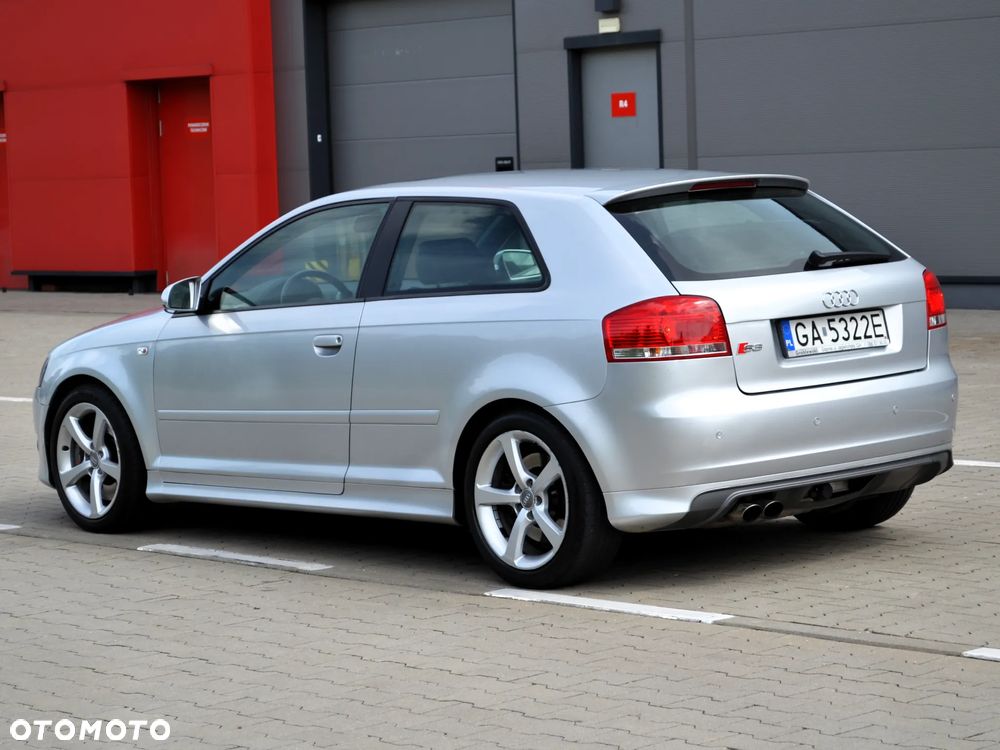 Audi S3 2.0T FSI Quattro - 4