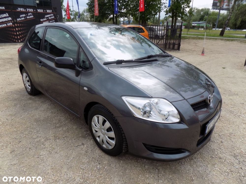 Toyota Auris - 2