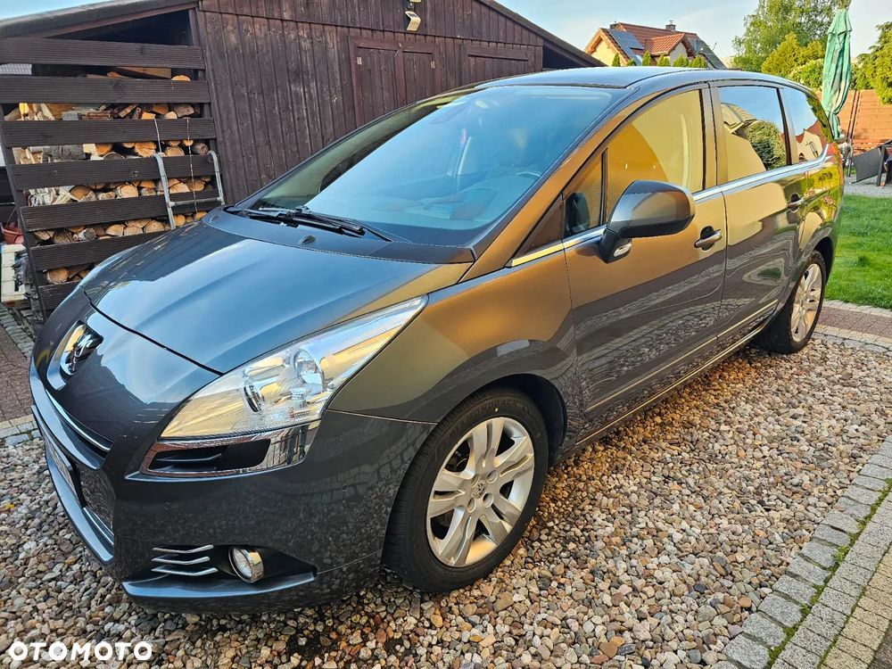 Peugeot 5008 - 10