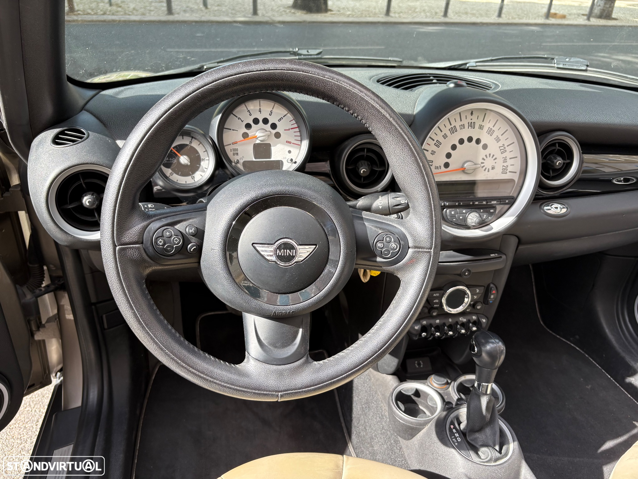 MINI Cabrio Cooper Auto. Highgate - 19