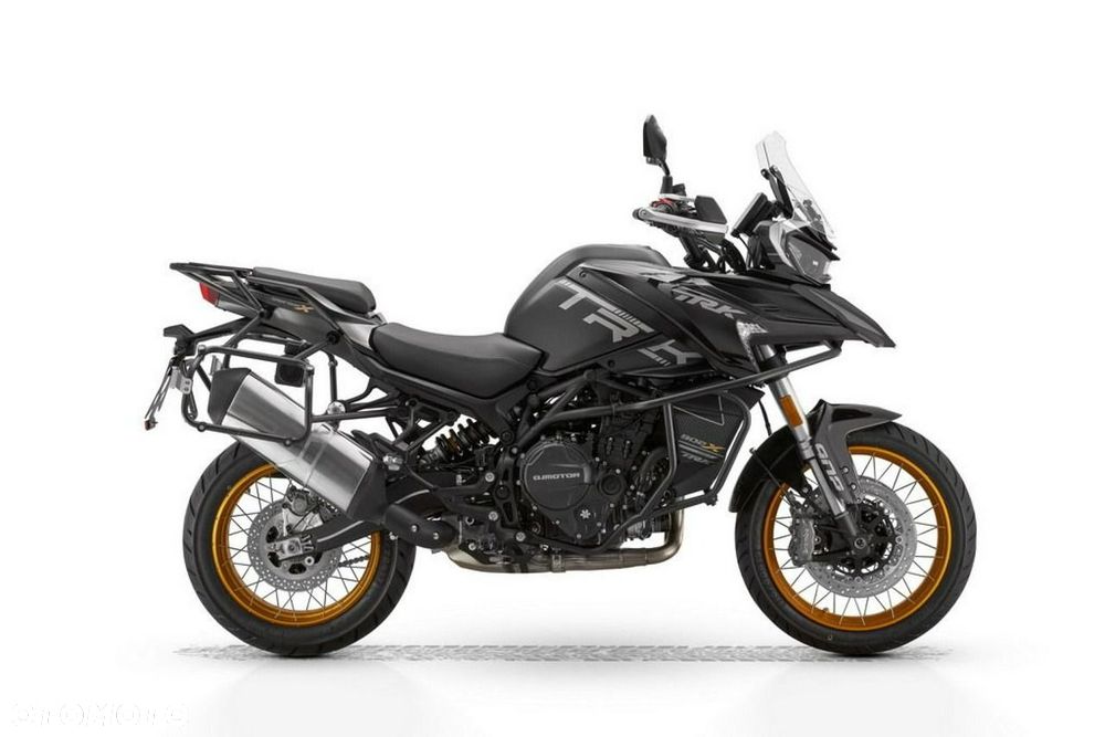 QJMOTOR SRT900SX - 31