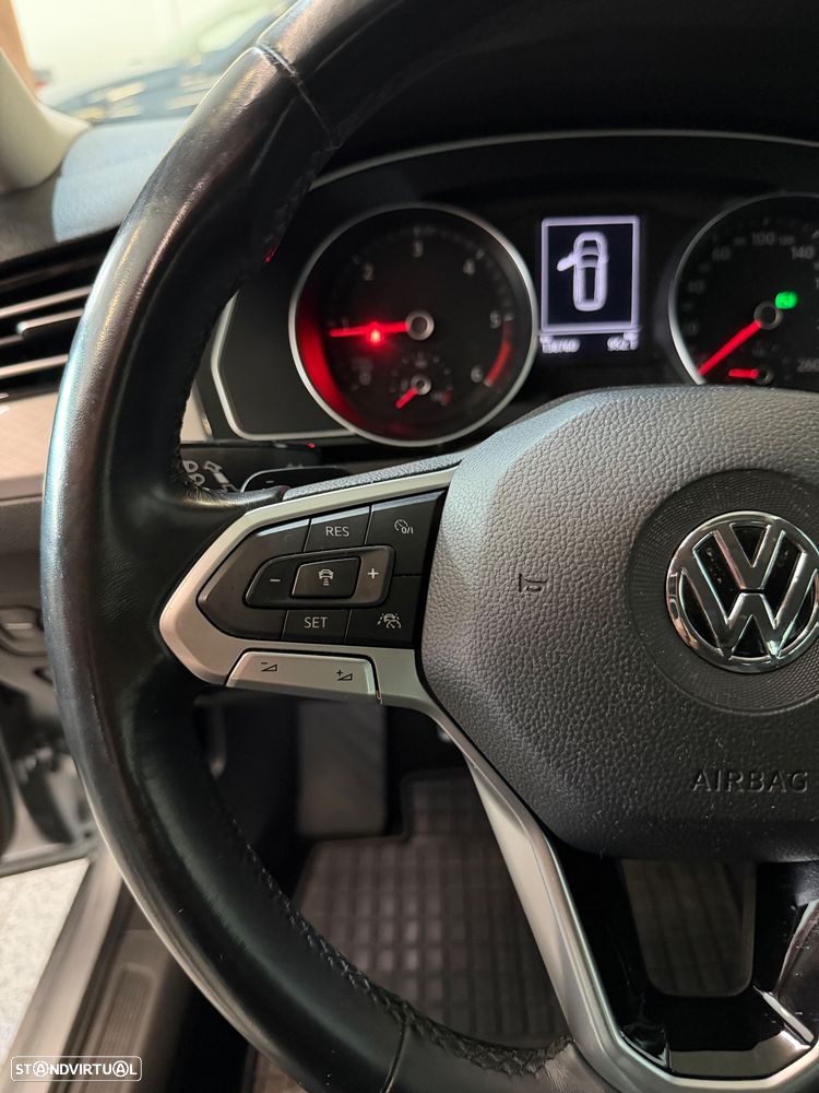 VW Passat Variant 2.0 TDI Confortline DSG - 10