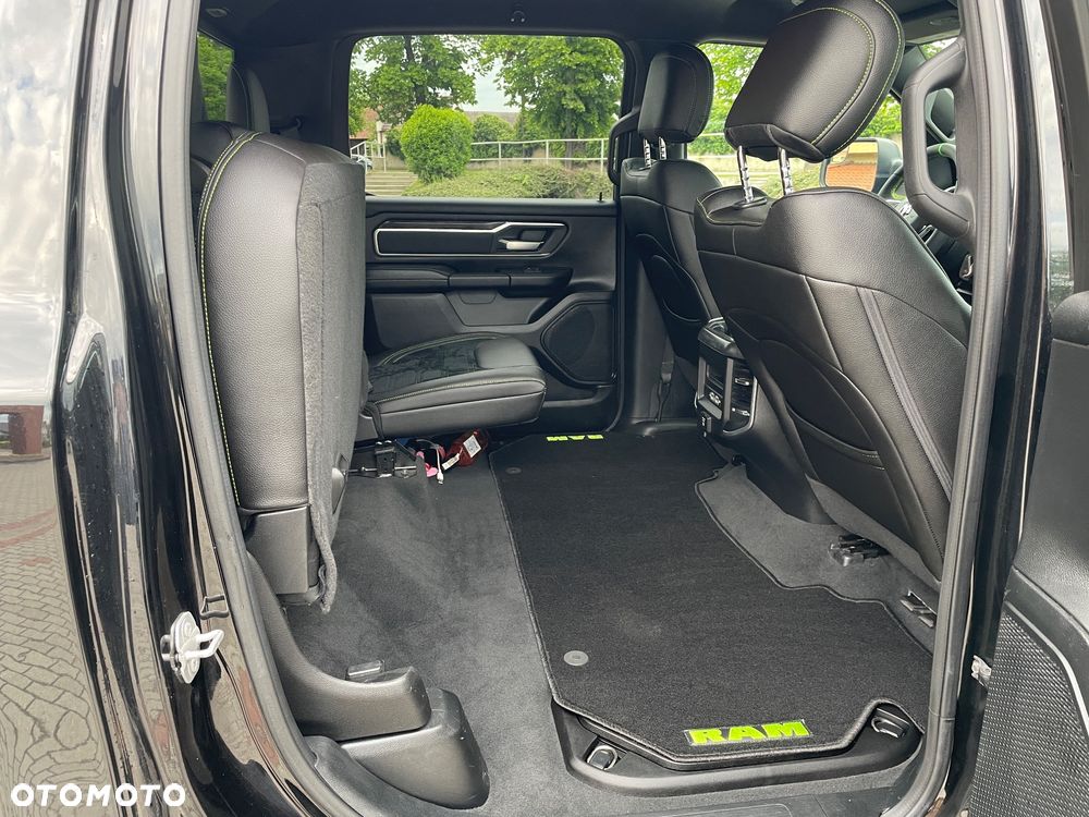 RAM 1500 5.7 Crew Cab Bighorn - 20