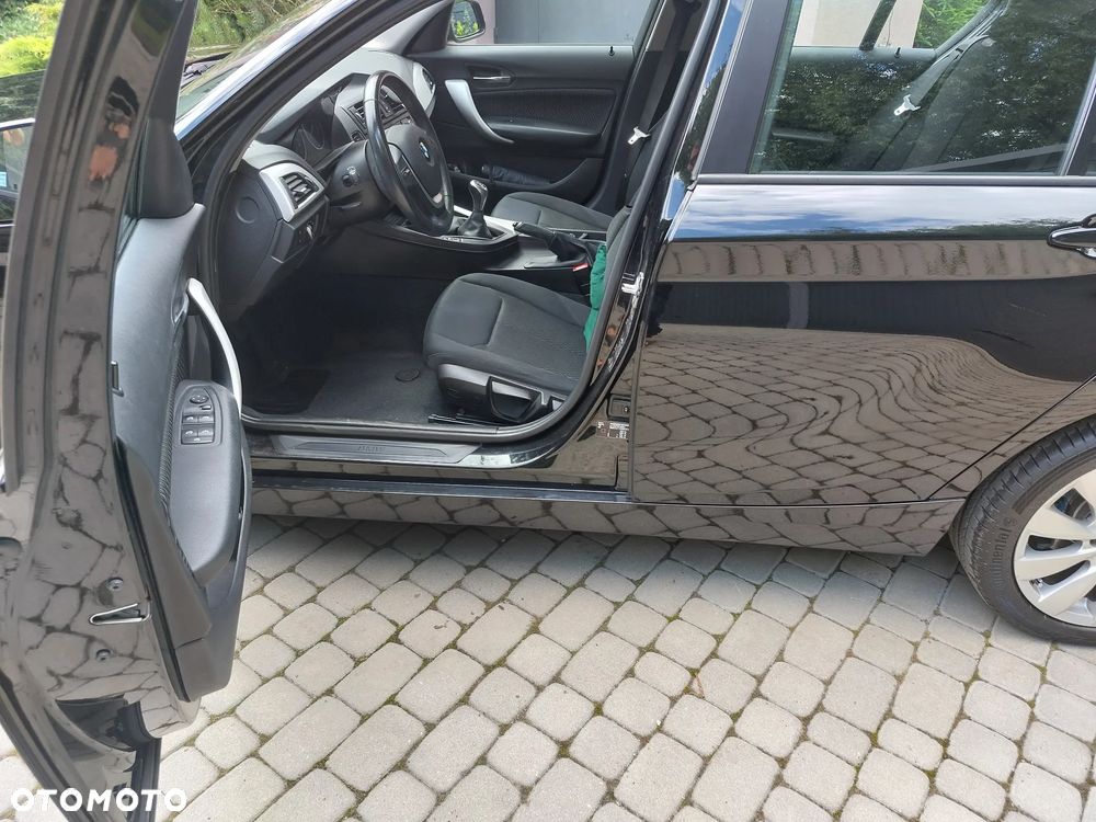 BMW Seria 1 116i - 12