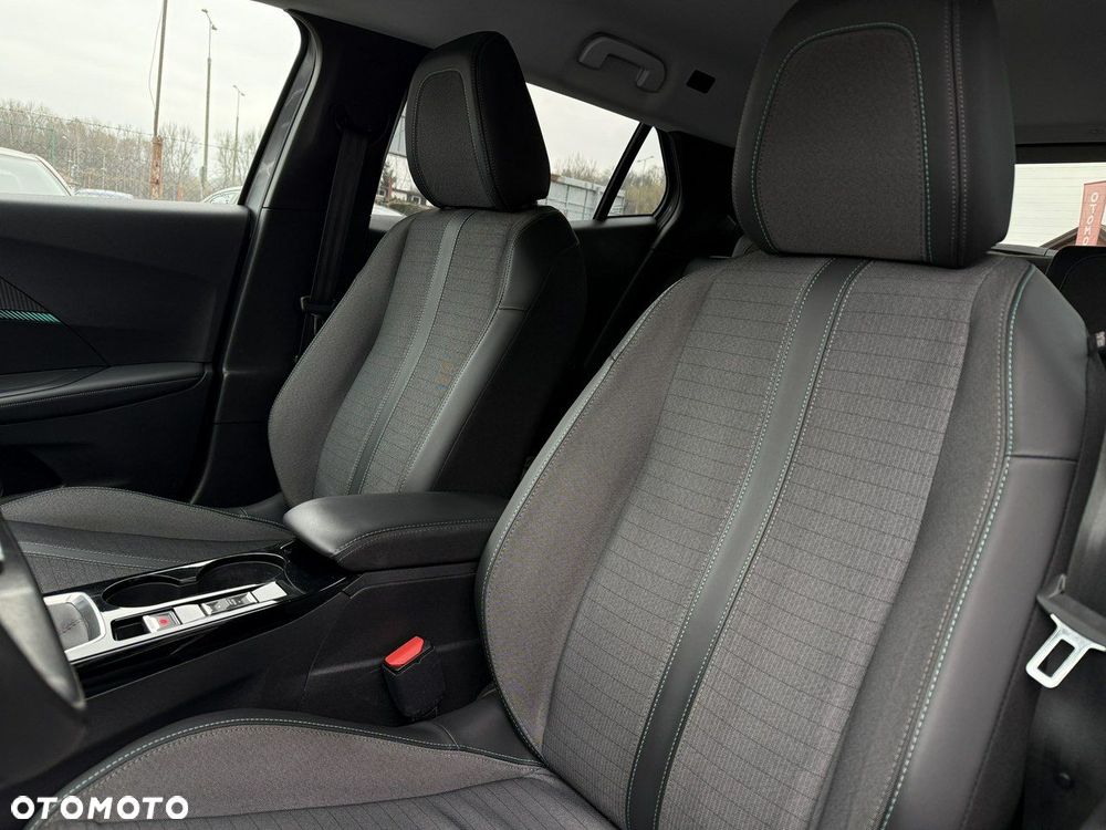 Peugeot 2008 1.5 BlueHDi Allure Pack S&S - 12