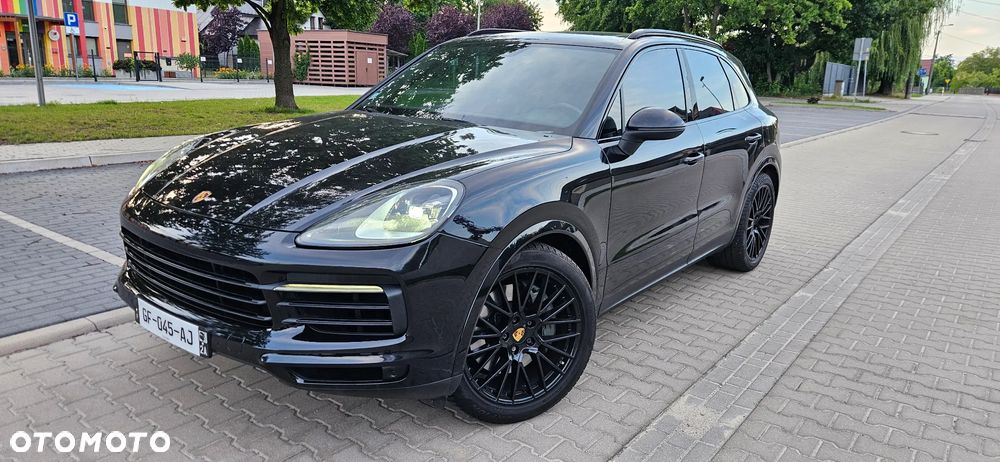 Porsche Cayenne S - 1