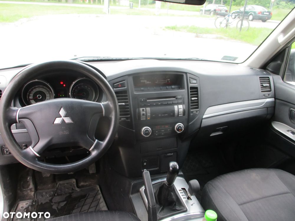 Mitsubishi Pajero 3.2 DID Invite - 18