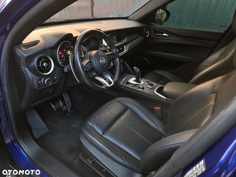 Alfa Romeo Stelvio 2.0 Turbo 16V AT8-Q4 Sprint - 21