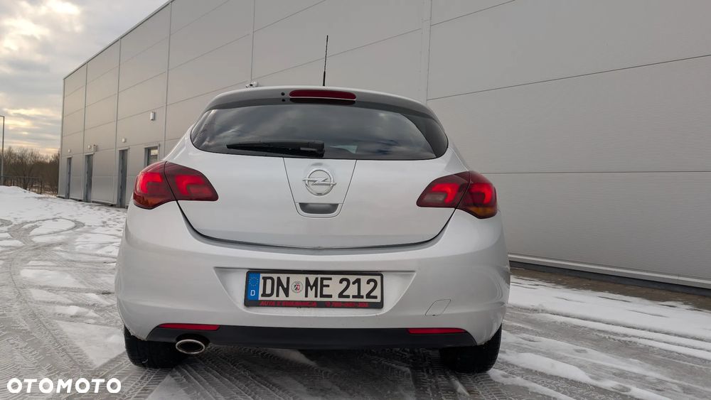 Opel Astra 2.0 CDTI DPF Innovation - 15