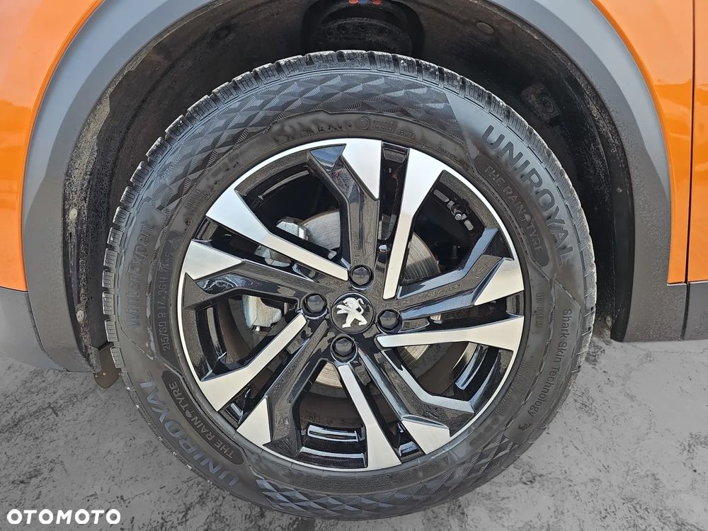 Peugeot 2008 1.2 PureTech Allure Pack S&S - 21