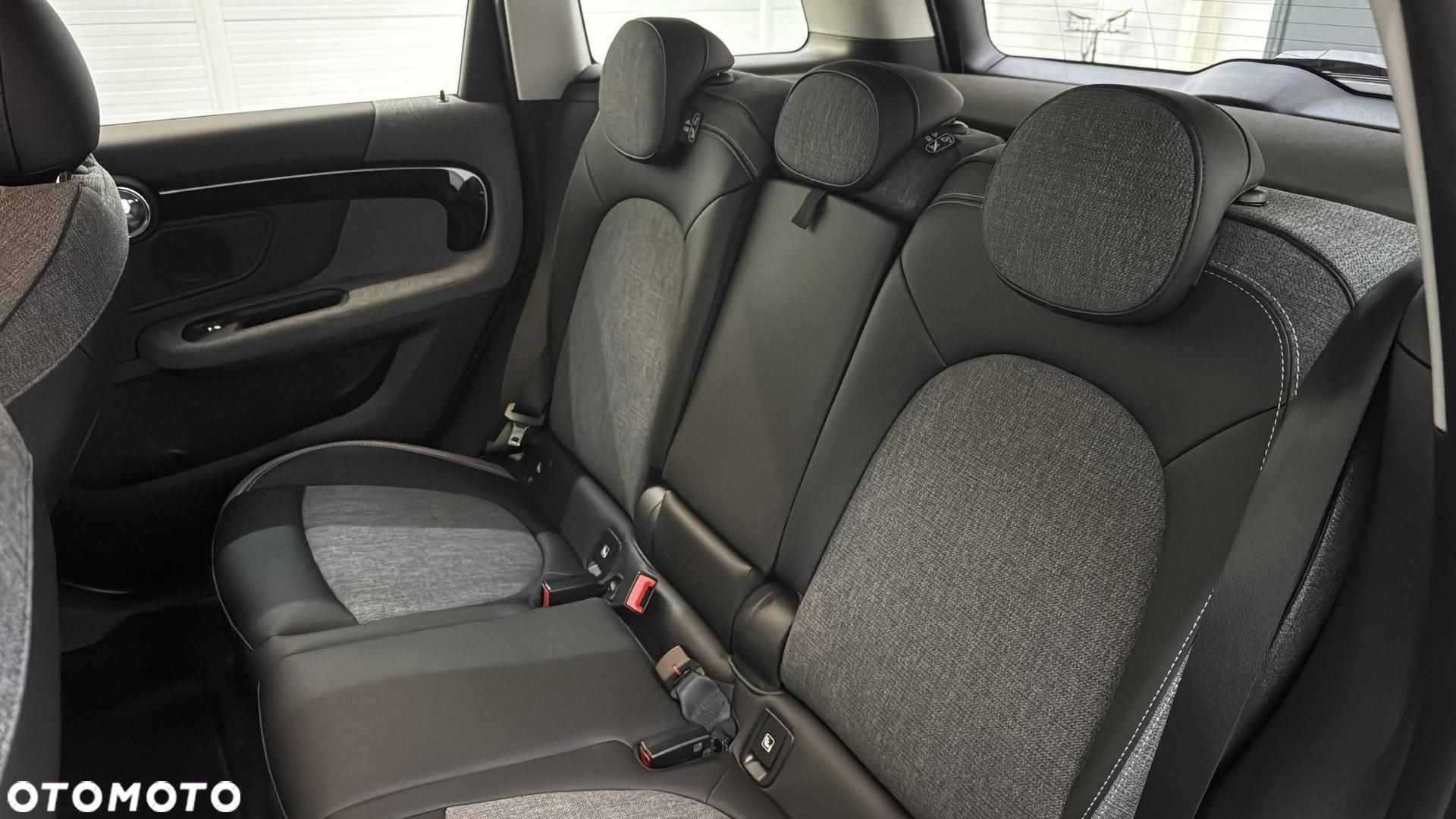 MINI Countryman Cooper Classic Trim - 18