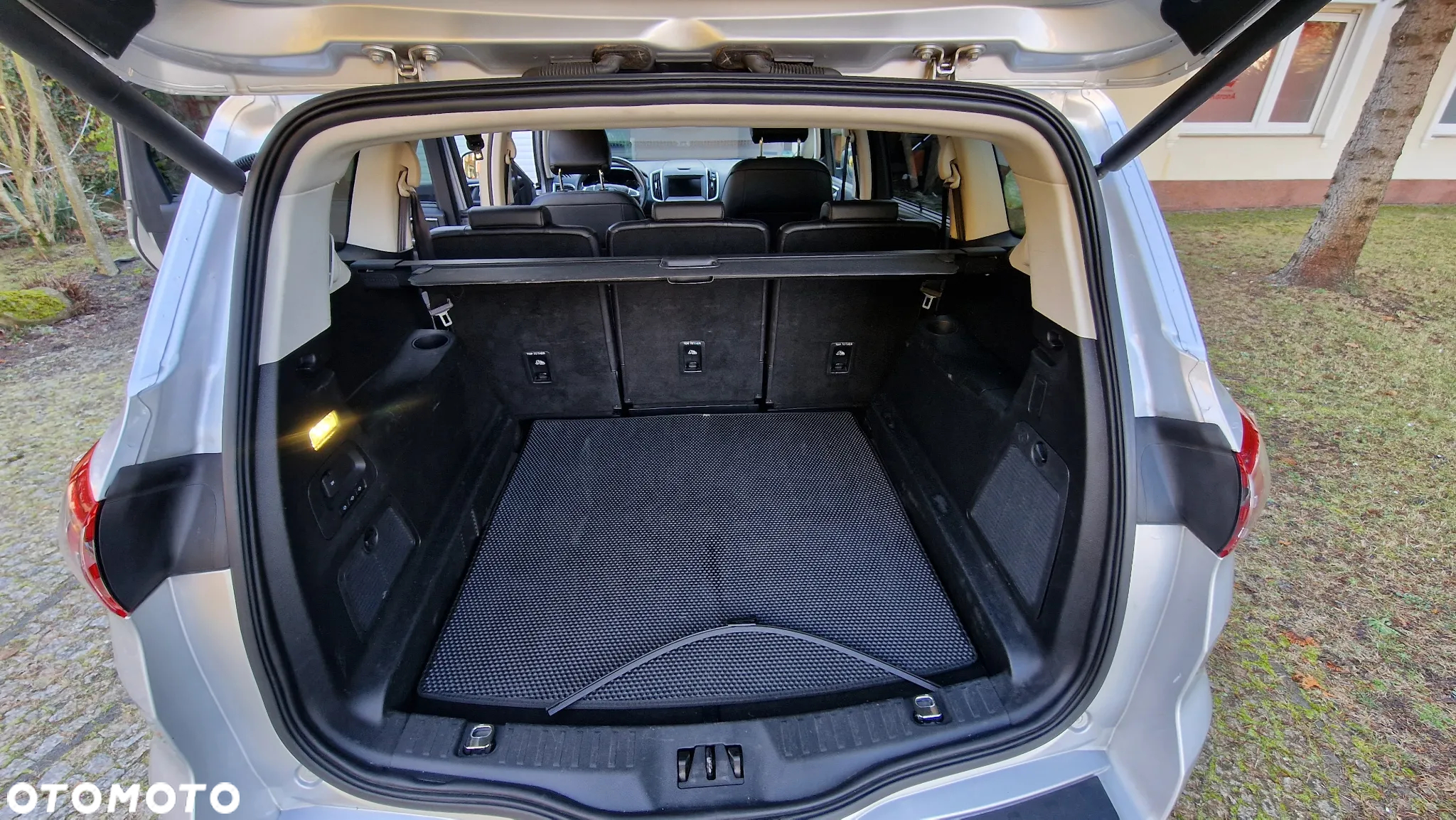 Ford S-Max - 6