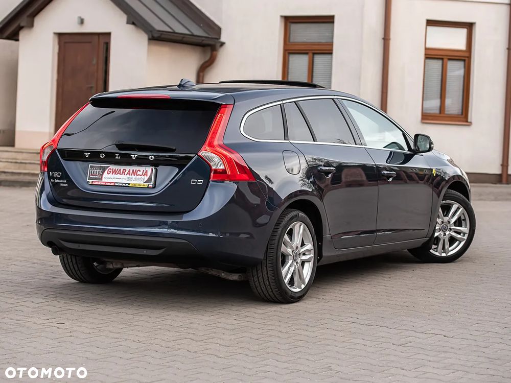 Volvo V60 D3 Summum - 15