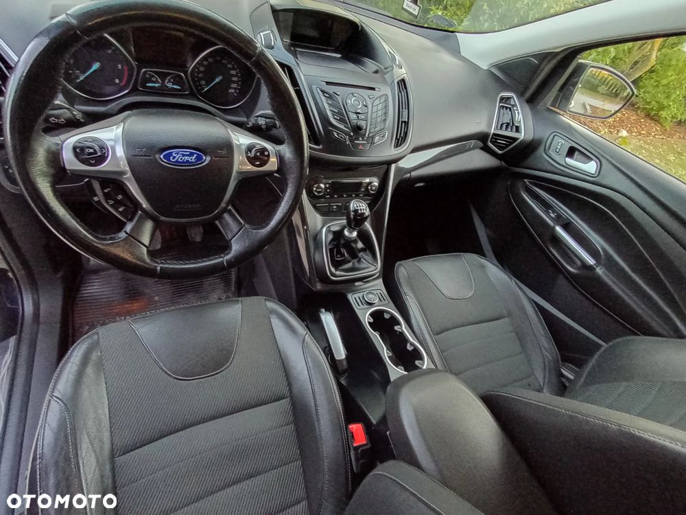 Ford Kuga 2.0 TDCi 2x4 Titanium - 7