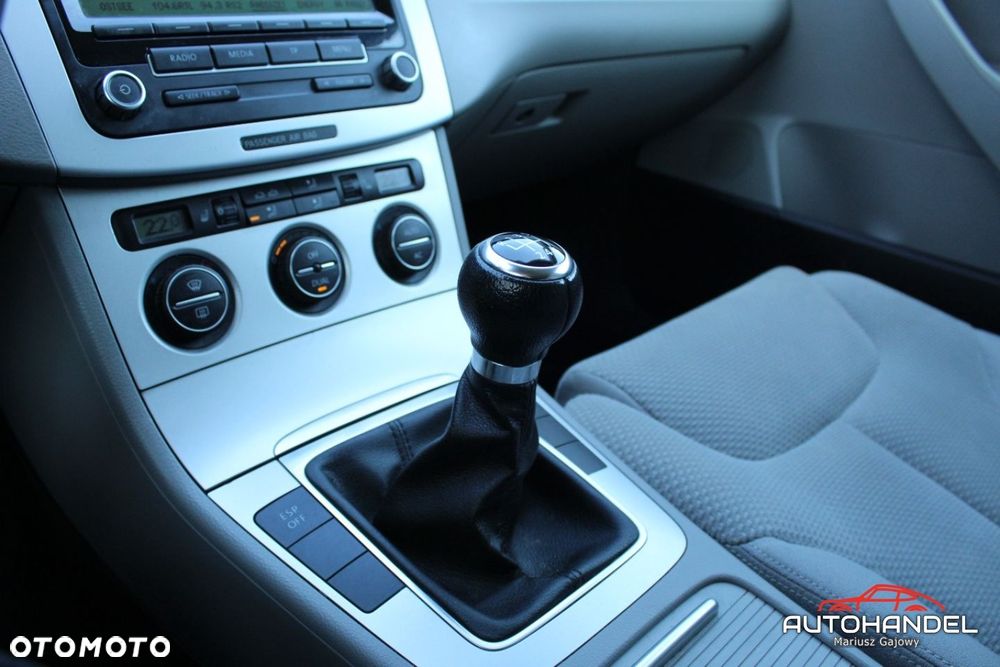 Volkswagen Passat - 13