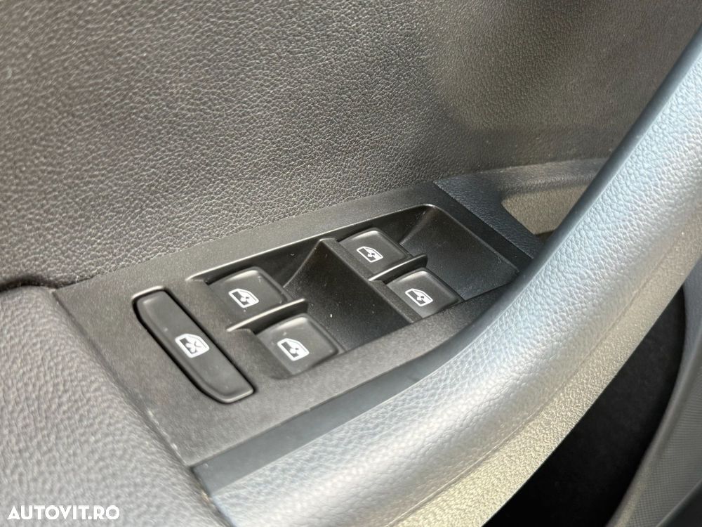 Skoda Octavia 1.6 TDI DSG Ambition - 22