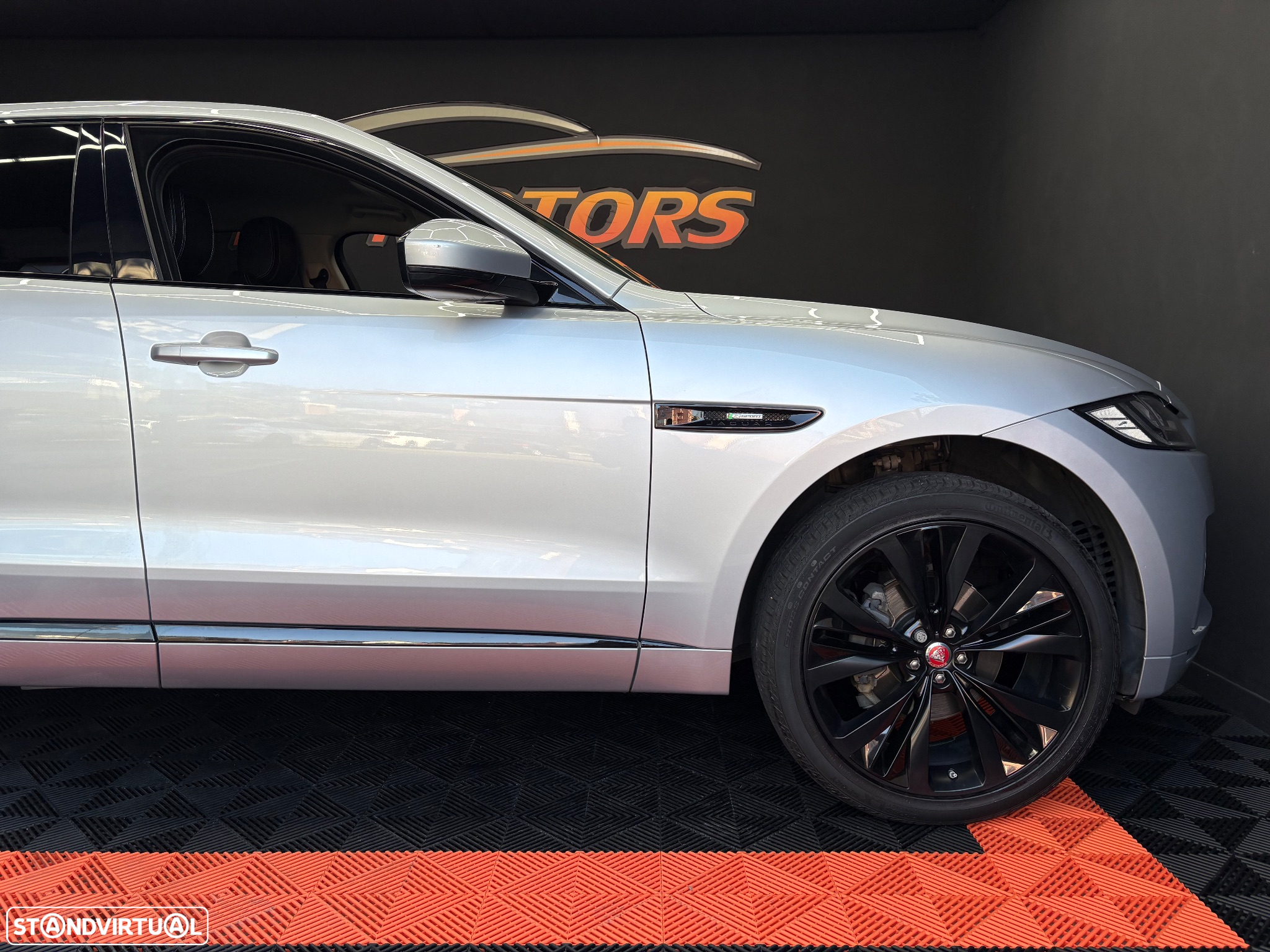 Jaguar F-Pace 20d Aut. R-Sport - 23