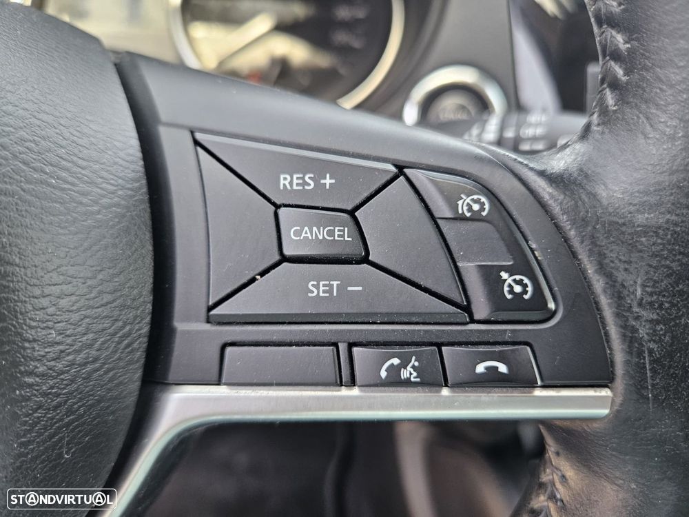 Nissan Qashqai 1.6 dCi N-Connecta 18 RS+PS - 36