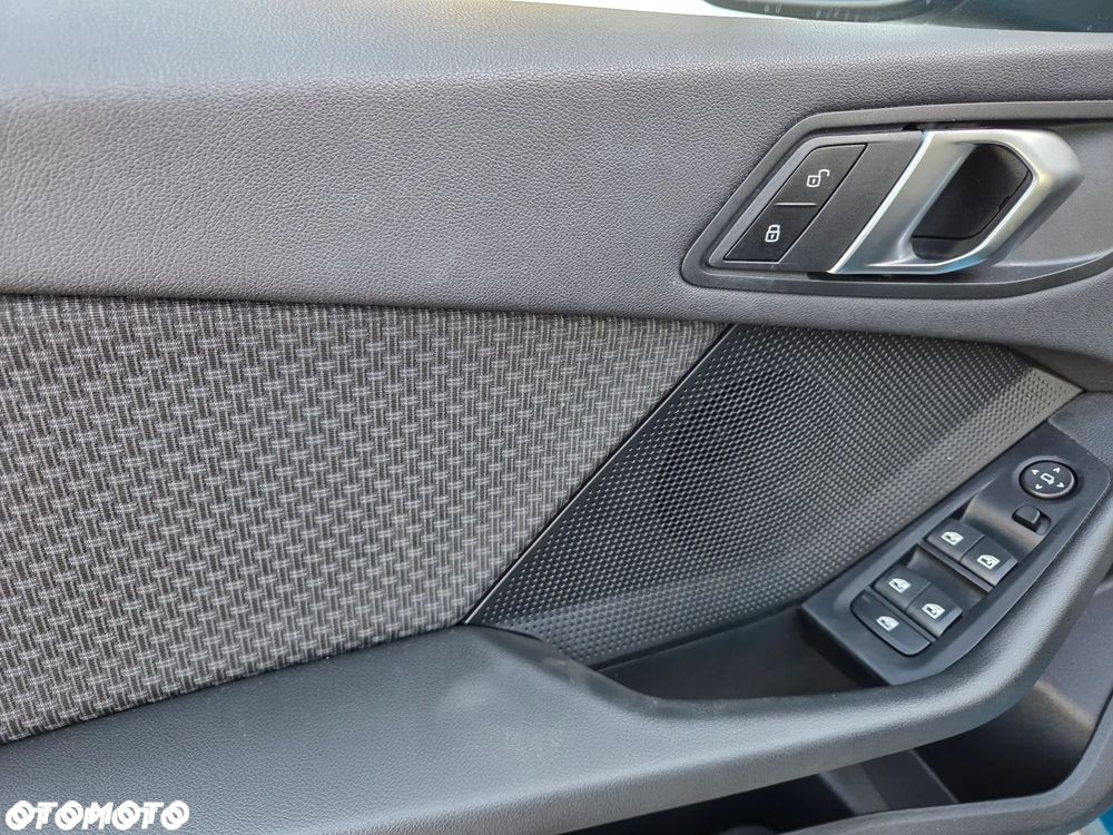 BMW Seria 1 118i Advantage - 19