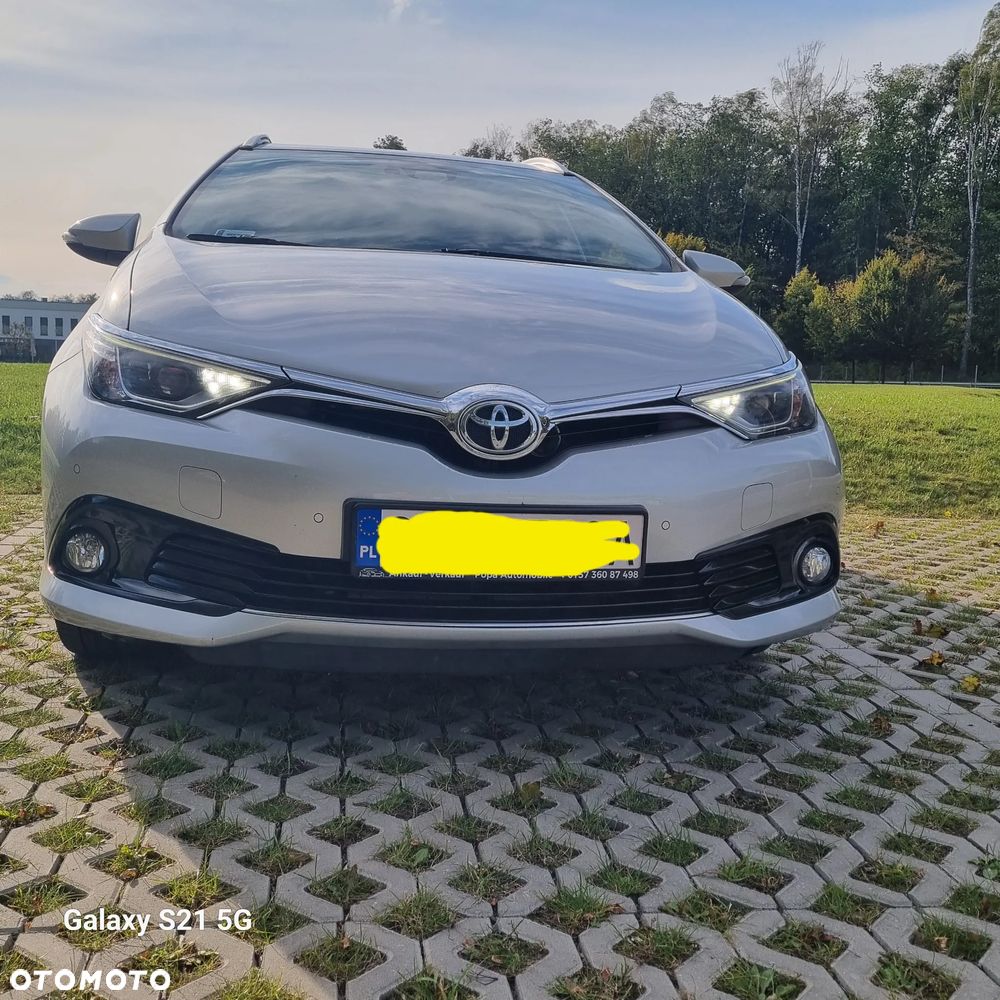 Toyota Auris 1.6 Premium - 6