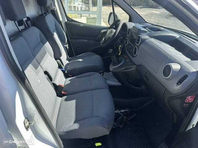 Citroën BERLINGO 3 LUGARES 100 CV - 11
