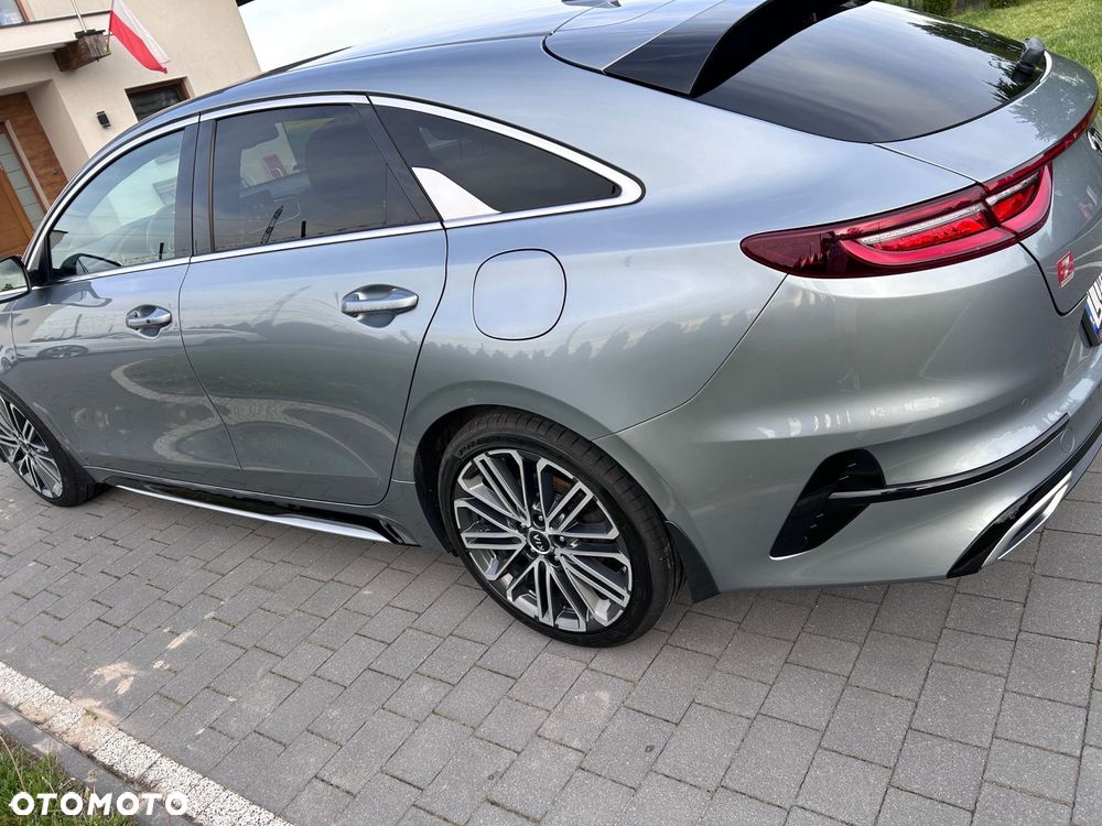 Kia ProCeed - 4