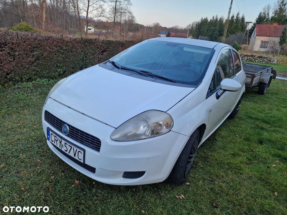 Fiat Grande Punto - 5
