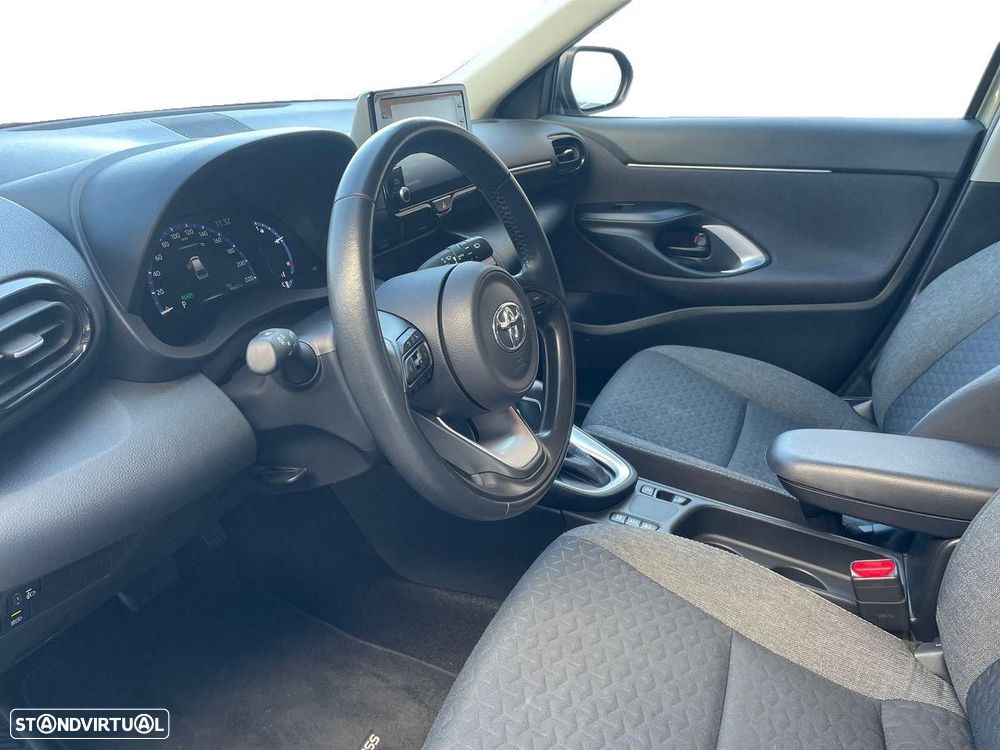 Toyota Yaris Cross 1.5 HDF Comfort Plus - 12