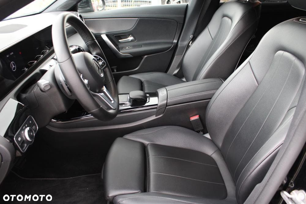 Mercedes-Benz CLA - 10