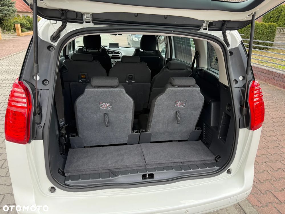 Peugeot 5008 - 34
