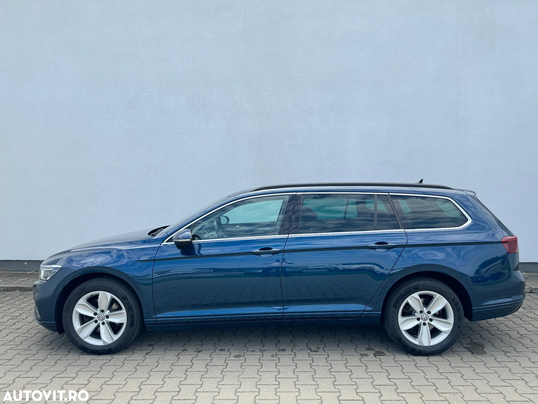 Volkswagen Passat Variant 2.0 TDI SCR DSG 4Motion Business - 25