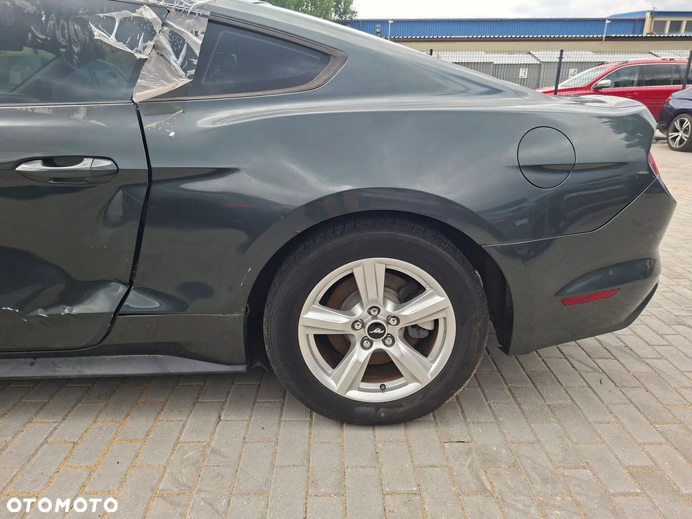 Ford Mustang 3.7 V6 Premium - 5