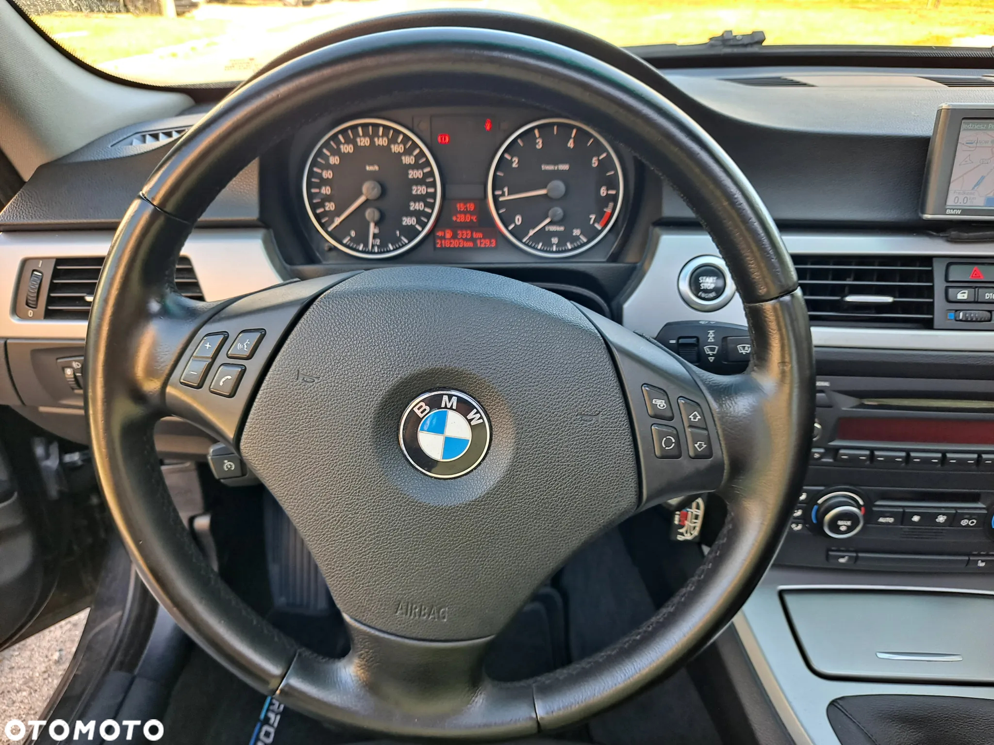 BMW Seria 3 320i - 33