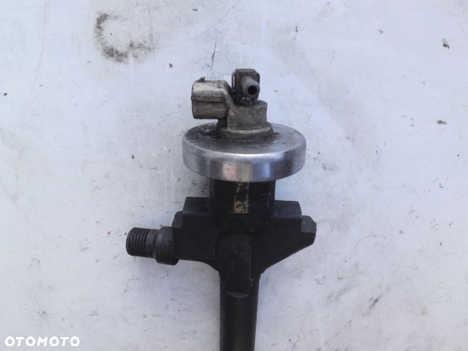 WTRYSK WTRYSKIWACZE MAZDA 6 2.0 CITD 13H50A - 4