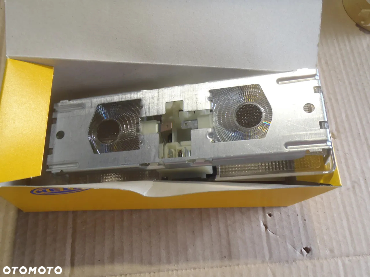 lampka lampa wnętrza włacznik przełacznik oprawka odblask autobus bus daf evobus KÄSSBOHRER MERCEDES-BENZ volvo sany hella 2ja 006 447-251 nowa                                          EAN (GTIN) 4082300038507 - 18