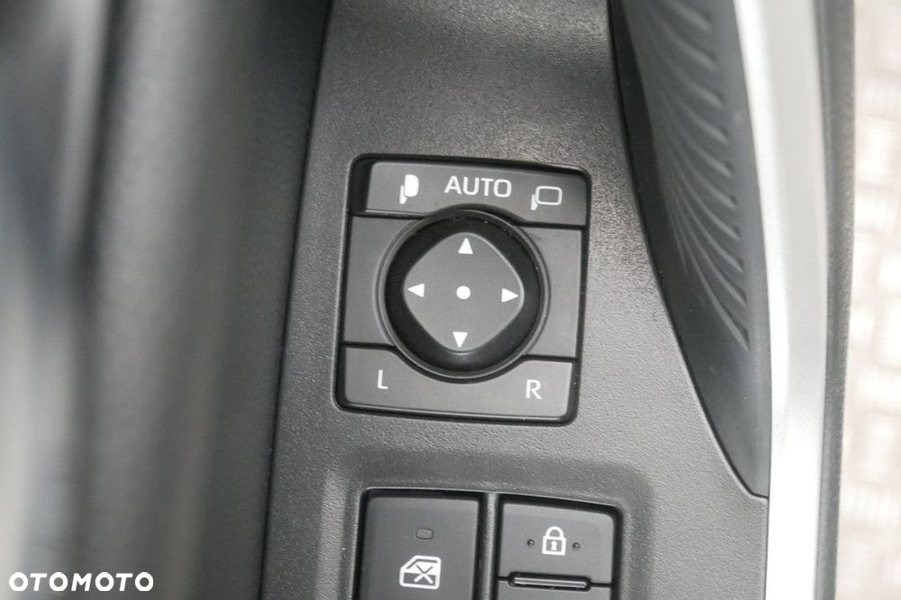 Toyota RAV4 - 29