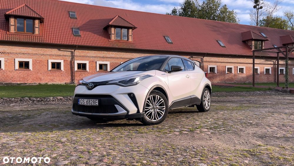Toyota C-HR 2.0 Hybrid Executive - 1