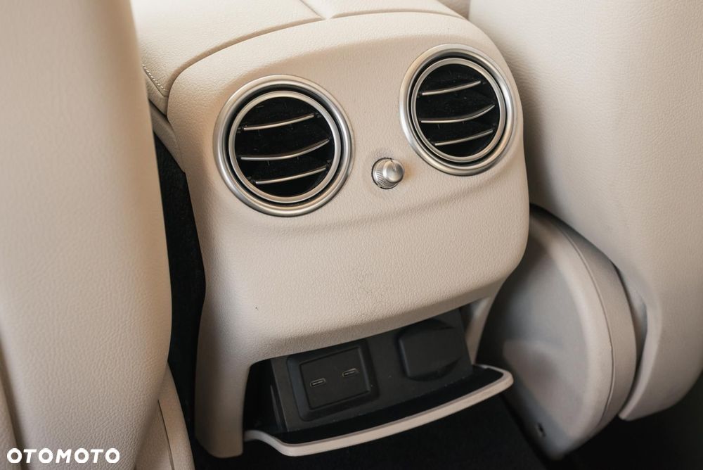 Mercedes-Benz Klasa E - 39