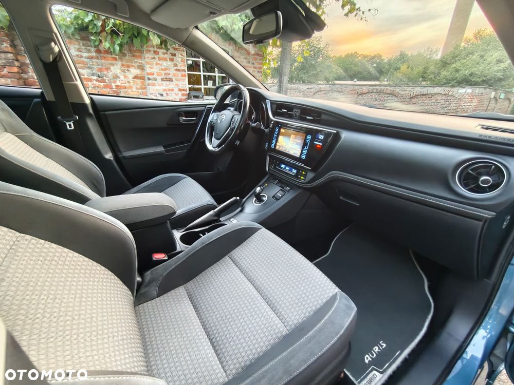 Toyota Auris 1.8 HSD Prestige - 20
