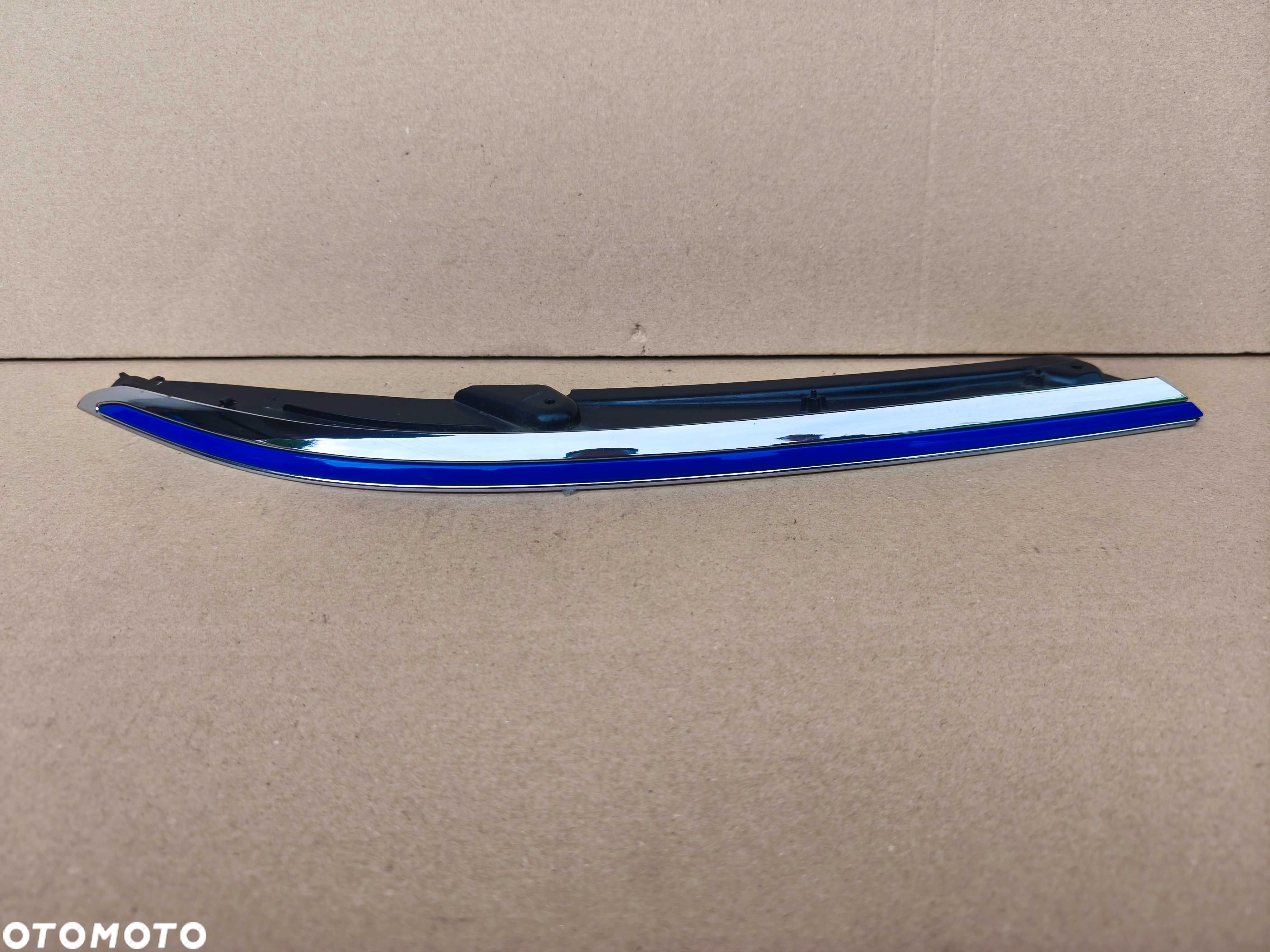 VW Passat B8 GTE listwa pod lampę chrom zderzaka niebieski 3G0.941.120 - 1