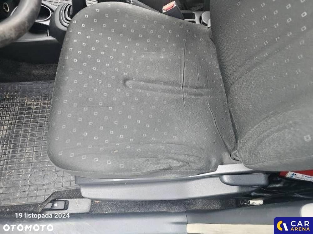 Toyota Yaris 1.4 D-4D Luna A/C - 31