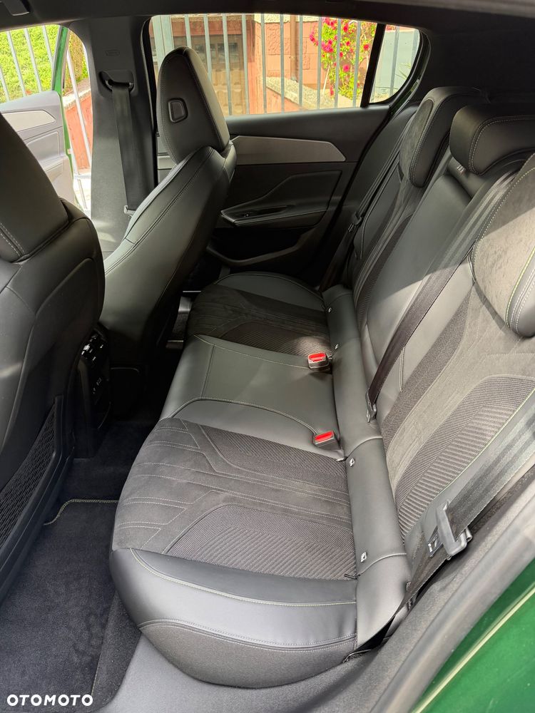 Peugeot 308 1.5 BlueHDi GT Pack S&S EAT8 - 24