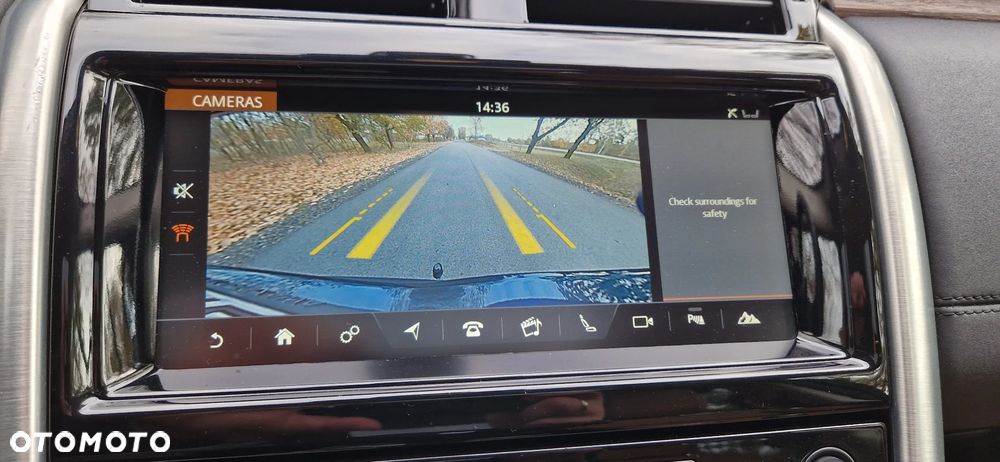 Land Rover Discovery 2.0 SD4 HSE - 25