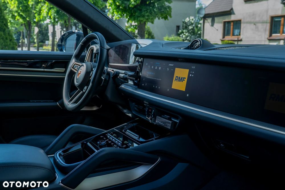 Porsche Cayenne - 7