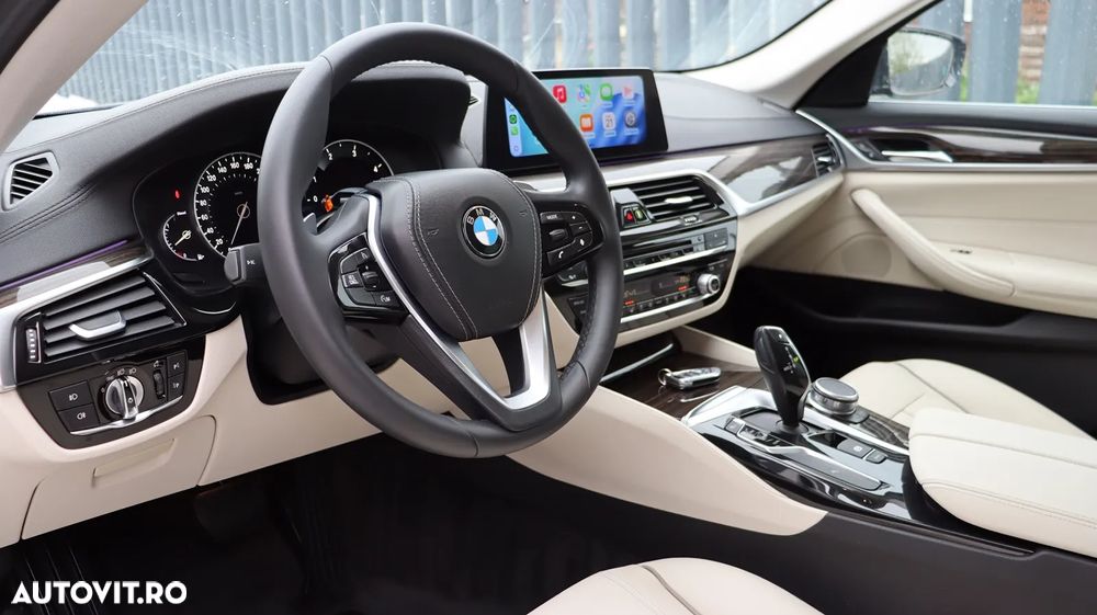 BMW Seria 5 520d Aut. Luxury Line - 23