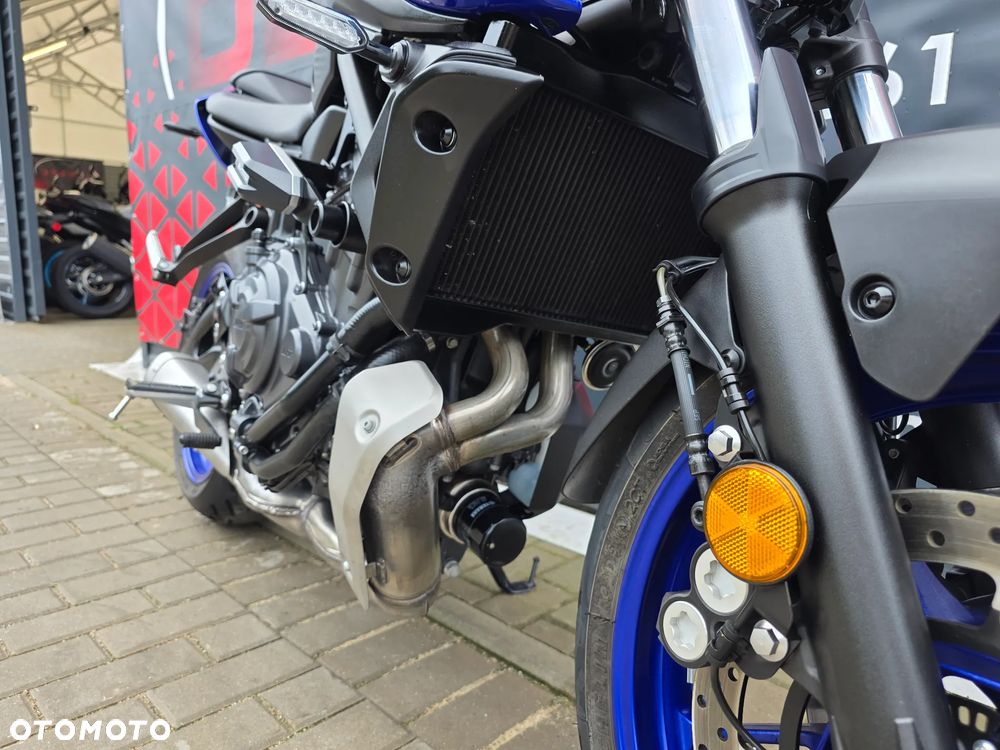 Yamaha MT - 28
