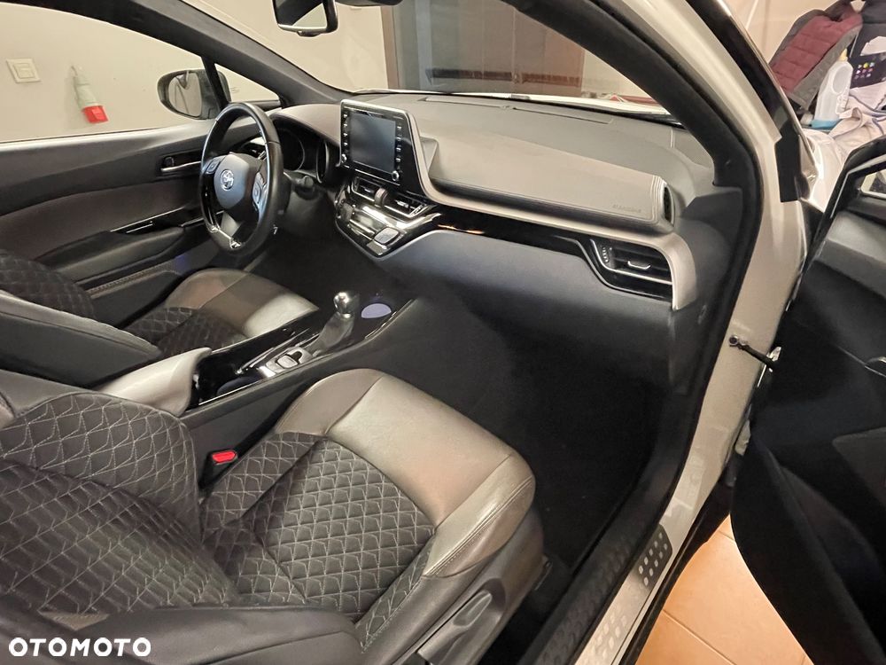 Toyota C-HR - 27