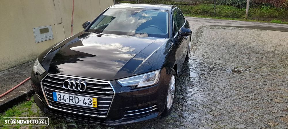 Audi A4 2.0 TDI Advance - 4