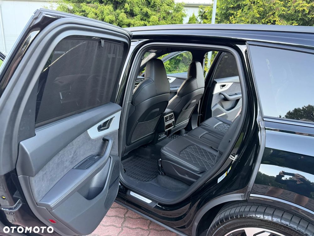 Audi Q7 55 TFSI mHEV Quattro S Line Tiptr - 27