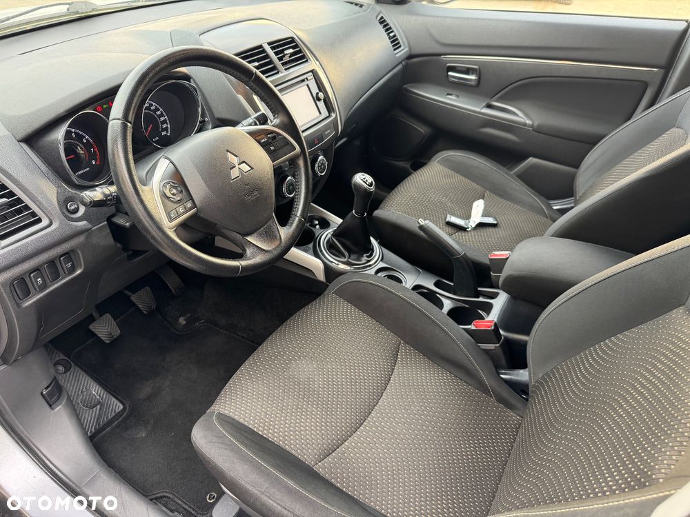 Mitsubishi ASX 1.6 Intense - 11